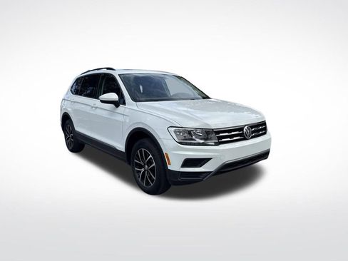 Used 2021 Volkswagen Tiguan SE FWD image 2