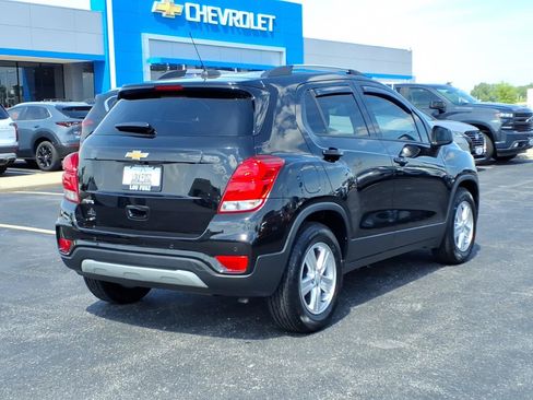 Used 2021 Chevrolet Trax LT w/ Driver Confidence Package FWD image 26