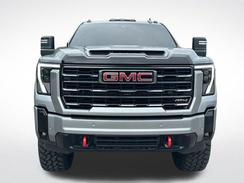 Used 2025 GMC Sierra 2500 AT4 w/ AT4 Premium Plus Package AWD/4WD image 10