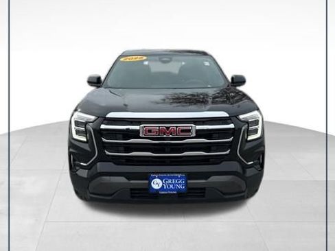 Used 2025 GMC Terrain Elevation image 1