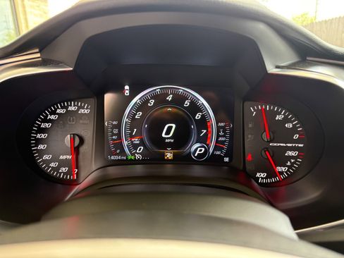 Used 2017 Chevrolet Corvette Stingray Coupe image 11