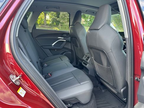 New 2025 Audi Q5 Premium Plus image 29