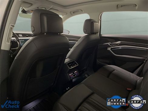 Used 2023 Audi e-tron Premium Plus w/ Premium Plus Package image 67