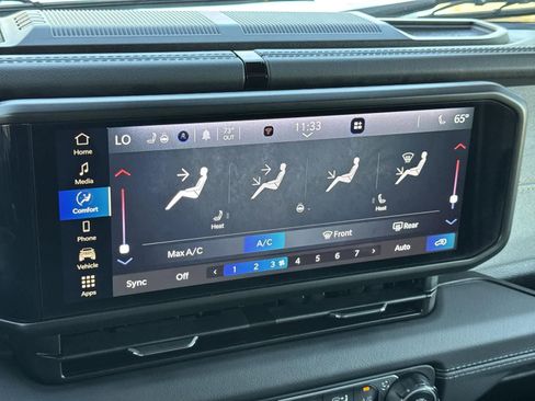 Used 2024 Jeep Wrangler Sahara image 12