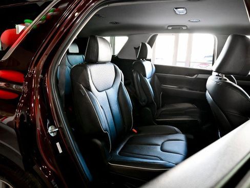 Used 2023 Hyundai Palisade SEL FWD image 24