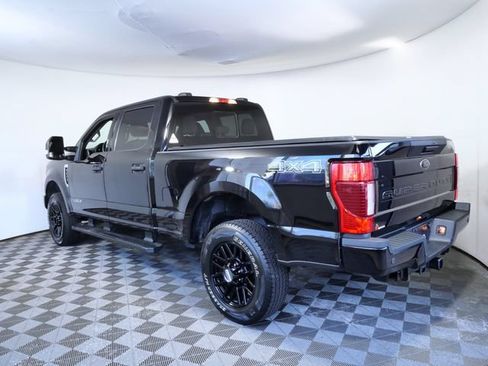 Certified 2022 Ford F250 XLT w/ Black Appearance Package AWD/4WD image 4