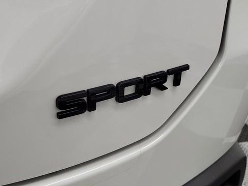 Certified 2025 Honda Pilot Sport image 8