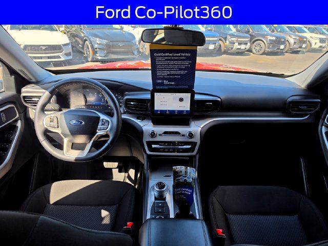 Certified 2024 Ford Explorer XLT w/ Class IV Trailer Tow Package AWD/4WD image 3