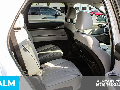 Used 2024 Hyundai Palisade SEL FWD image 18