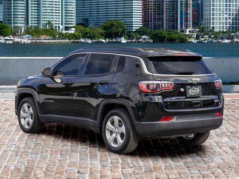 Used 2020 Jeep Compass Latitude image 7