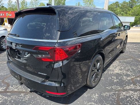 Used 2023 Honda Odyssey Sport image 5