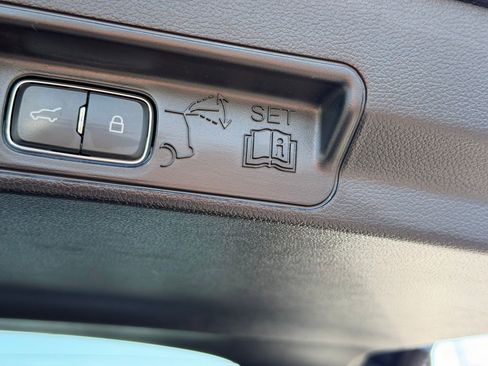 Used 2022 Ford Explorer ST w/ Equipment Group 401A AWD/4WD image 34