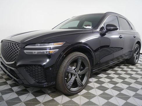 Used 2024 Genesis GV70 3.5T Sport w/ Sport Prestige Package image 8