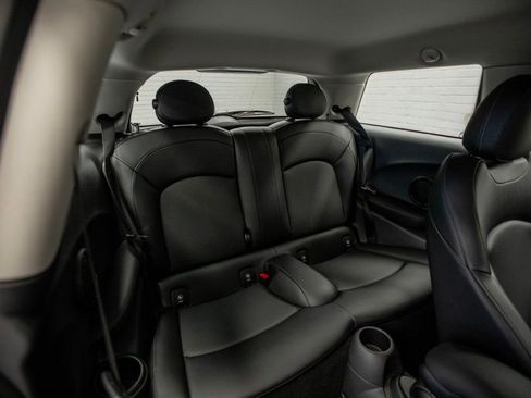 Used 2017 MINI Cooper S image 28