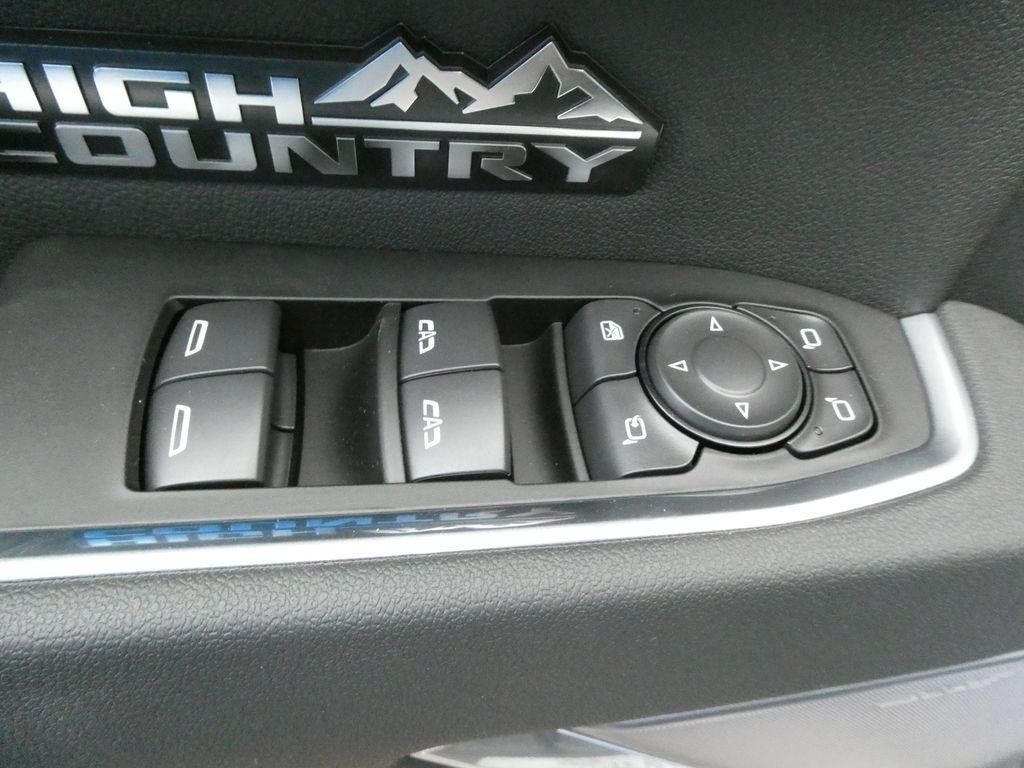 New 2026 Chevrolet Silverado 1500 High Country AWD/4WD image 24