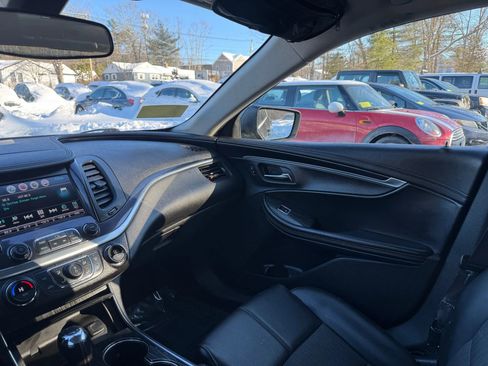 Used 2016 Chevrolet Impala LT image 25