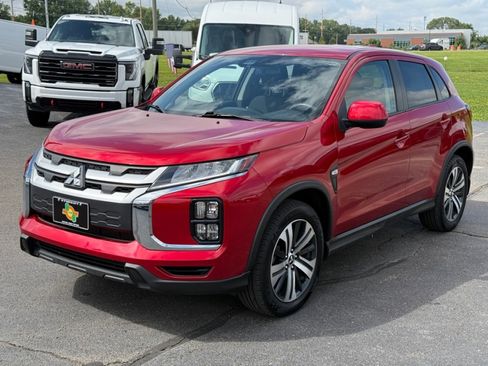 Used 2023 Mitsubishi Outlander Sport ES image 4