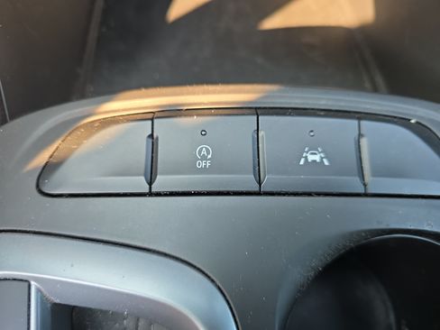 Used 2024 Buick Envista Preferred FWD image 30