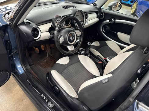 Used 2010 MINI Cooper Hardtop image 38