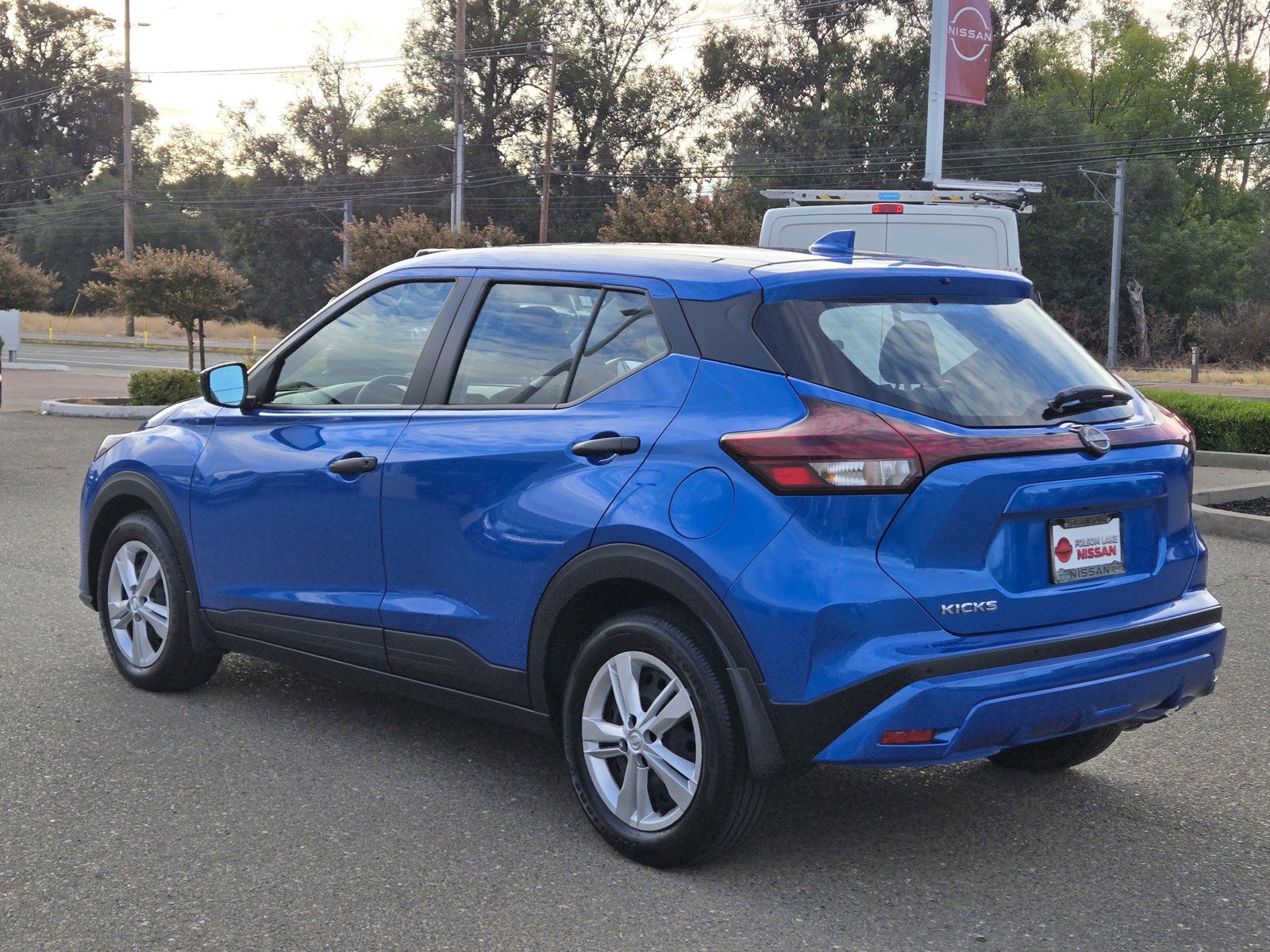Used 2025 Nissan Kicks Play S FWD image 6