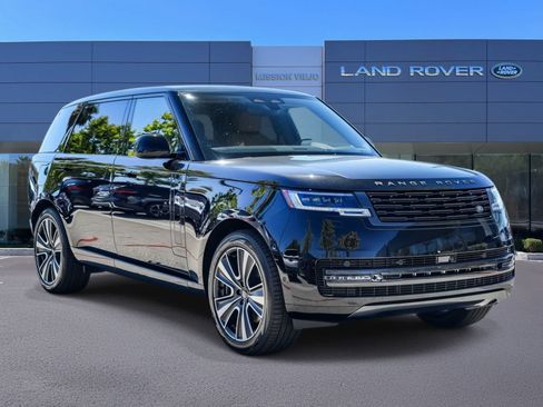New 2026 Land Rover Range Rover Long Wheelbase SE AWD/4WD image 3