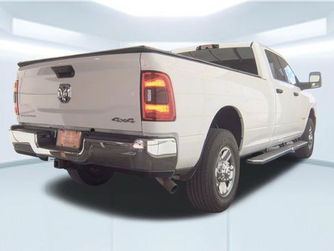 Used 2024 RAM 2500 Big Horn w/ Safety Group AWD/4WD image 2