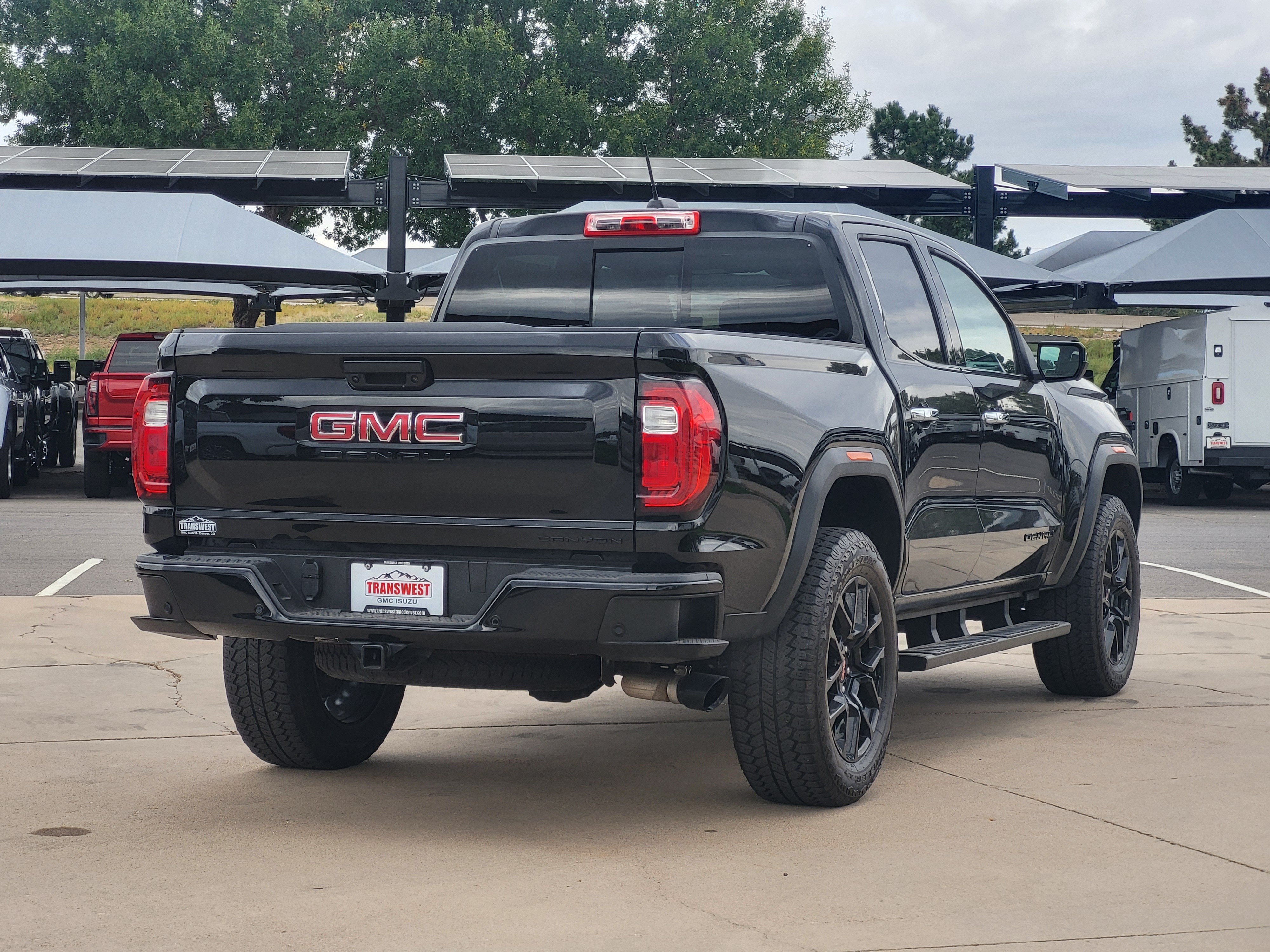 Certified 2023 GMC Canyon Denali w/ Denali Black Edition AWD/4WD image 7