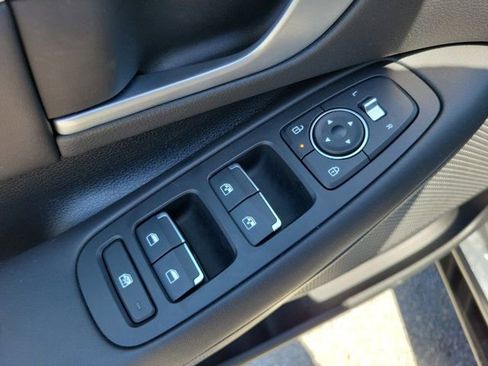 Certified 2025 Hyundai Sonata SEL FWD image 17