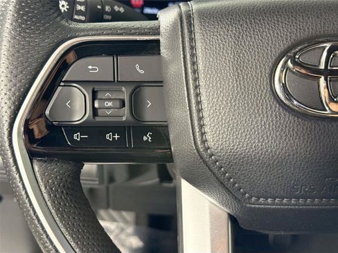 Used 2023 Toyota Tundra Platinum AWD/4WD image 18