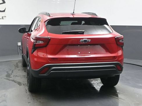 New 2026 Chevrolet Trax LT w/ Driver Confidence Package FWD image 13
