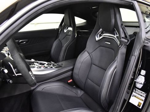 Used 2018 Mercedes-Benz AMG GT C image 9