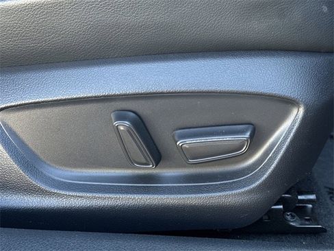 Used 2023 Toyota Camry XSE image 30