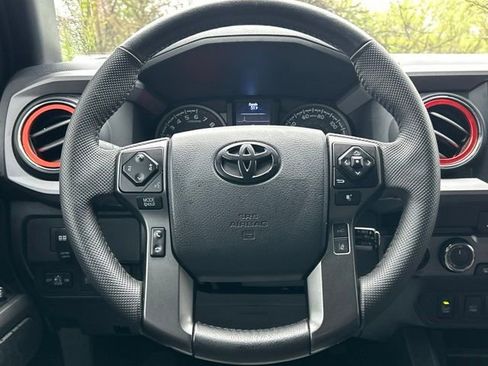 Used 2023 Toyota Tacoma TRD Sport w/ Technology Package AWD/4WD image 14