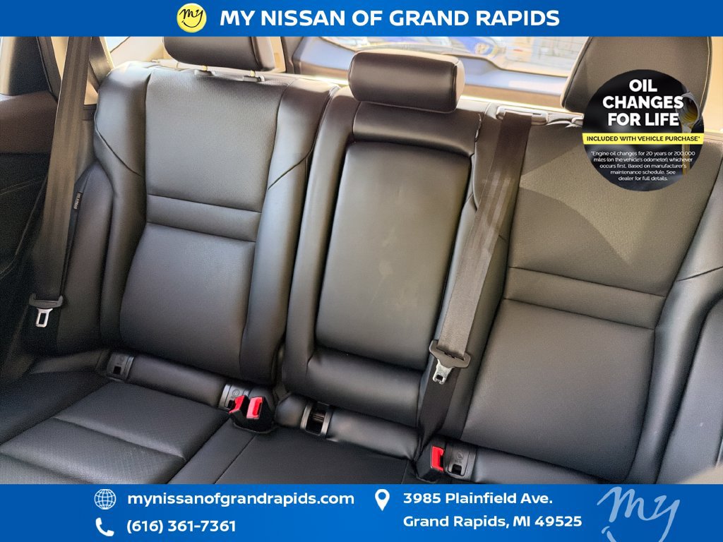 Certified 2023 Nissan Rogue SV w/ SV Premium B Package AWD/4WD image 25