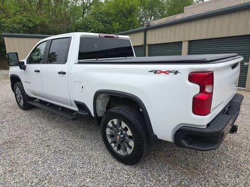 Used 2025 Chevrolet Silverado 2500 Custom w/ Custom Value Package AWD/4WD image 5