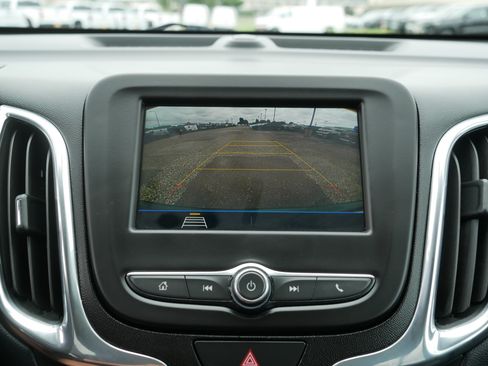 Used 2019 Chevrolet Equinox LT FWD image 27