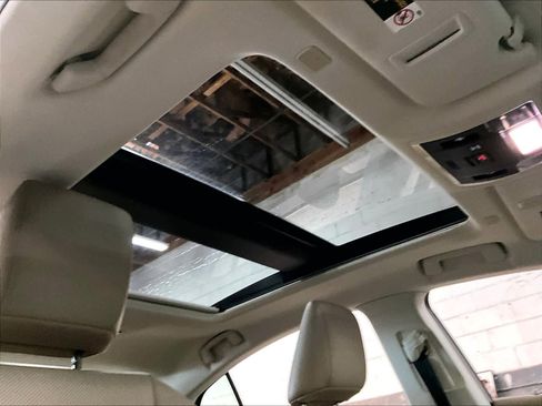 Used 2020 Lexus ES 350 w/ Premium Package image 23