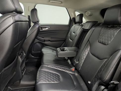 Used 2023 Ford Edge Titanium AWD/4WD image 30