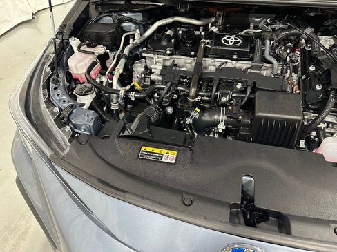 Used 2025 Toyota Corolla SE image 65