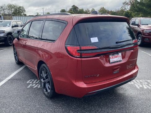 New 2026 Chrysler Pacifica Limited w/ S Appearance Package image 5