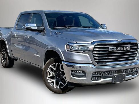 Used 2025 RAM 1500 Laramie AWD/4WD image 1