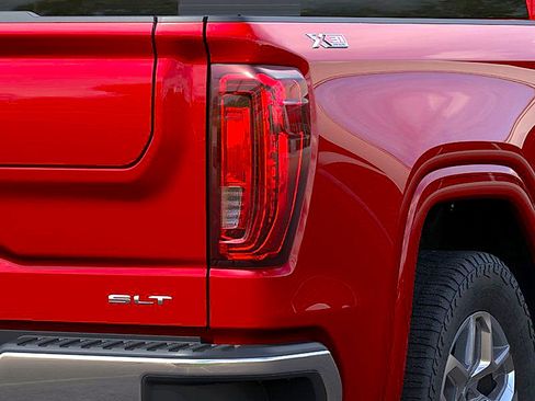 New 2026 GMC Sierra 1500 SLT image 11