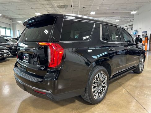 Used 2024 GMC Yukon Denali Ultimate AWD/4WD image 7