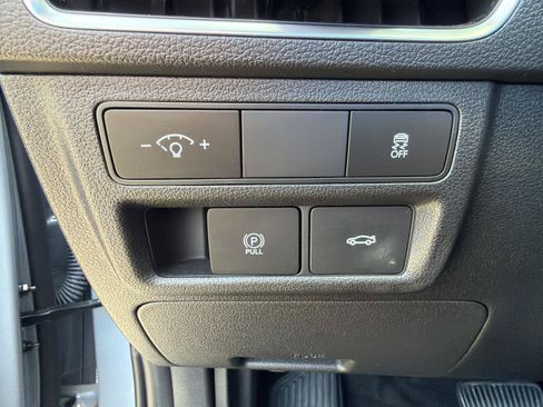 Used 2025 Hyundai Sonata SEL FWD image 17
