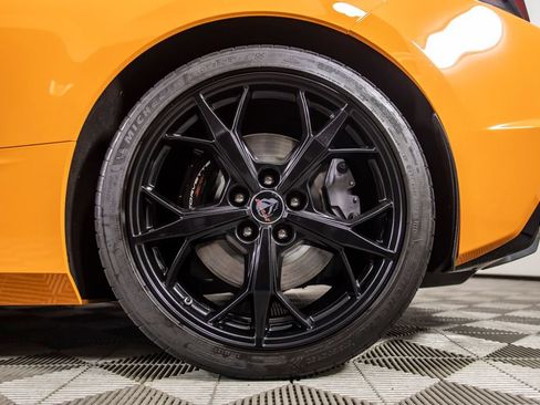Used 2022 Chevrolet Corvette Stingray Premium Conv w/ Z51 Performance Package RWD image 44