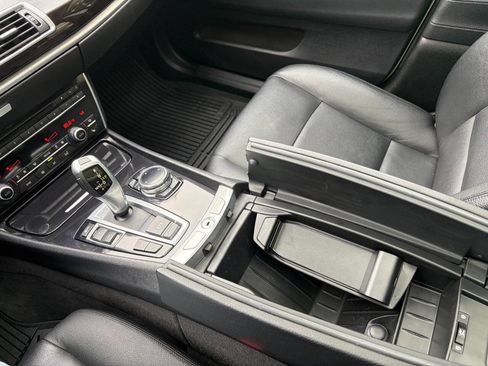 Used 2014 BMW 535i Gran Turismo xDrive w/ Premium Package image 17