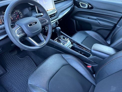 Used 2024 Jeep Compass Trailhawk image 9