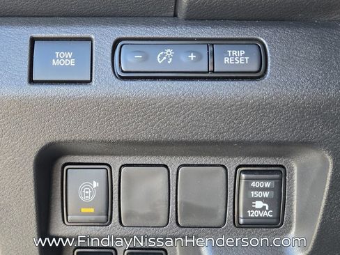 Used 2025 Nissan Frontier SV w/ SV Convenience Package image 23