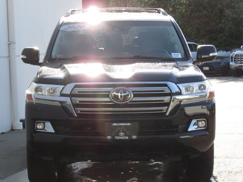 Certified 2020 Toyota Land Cruiser w/ Preferred Accessory Package image 3