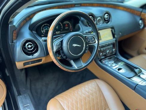 Used 2019 Jaguar XJ L Portfolio image 15